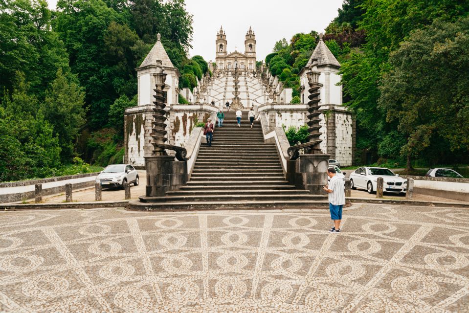 From Porto: Braga and Guimarães Full-Day Trip - Exploring Braga