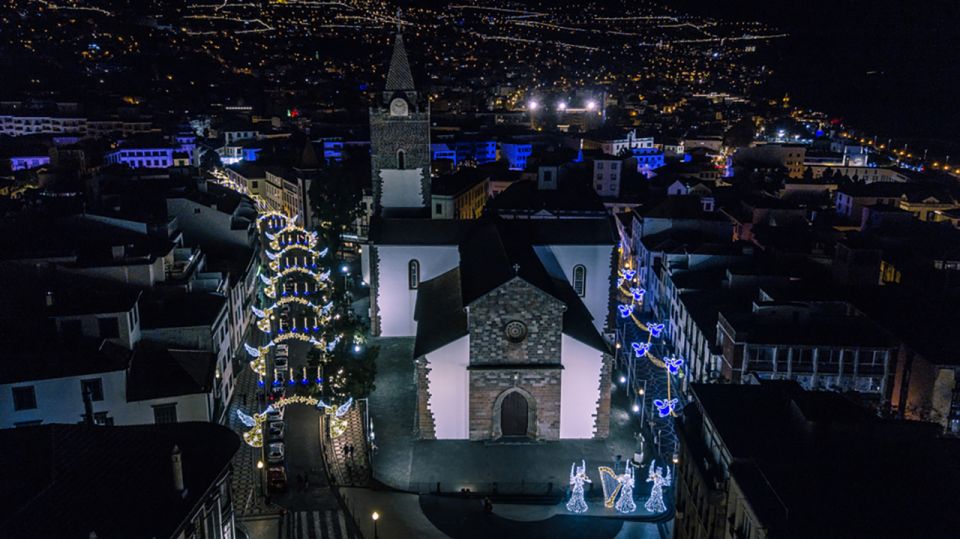 Funchal: Christmas Lights Guided Tuk-Tuk Tour - Christmas Celebrations in Funchal