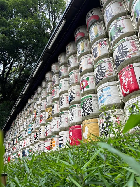 Guided Tour of Meiji Jingu in Harajuku and Chauffeur Service - Experience Highlights