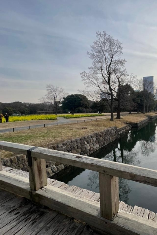 Hama Rikyu Gardens and Surroundings Guided Waking Tour - Garden Experience