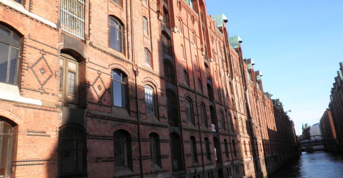 Hamburg: Speicherstadt & HafenCity 2-Hour Walking Tour - Tour Description