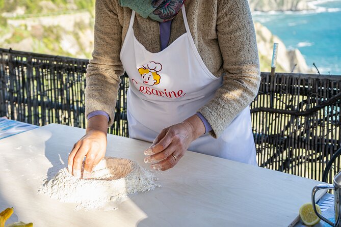 Home Cooking Class & Meal With a Local in Riomaggiore - Hands-on Cooking Lesson