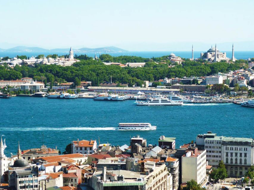 Istanbul: Golden Horn, Pier Loti Hill, and Bosphorus Cruise - Bosphorus Cruise Through Iconic Landmarks