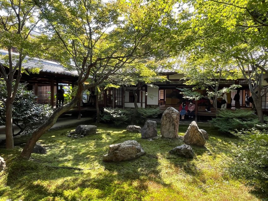 Kiyomizu Temple and Backstreet of Gion Half Day Group Tour - Tour Highlights