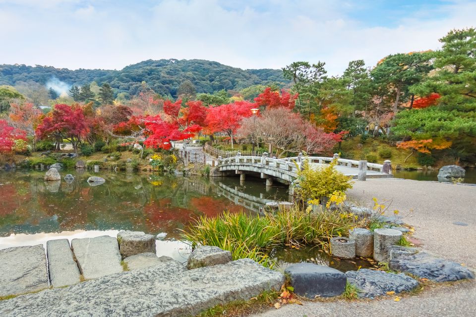 Kyoto: Private 2.5 Hour Historical Walking Tour - Yasaka Shrine