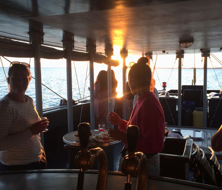 La Rochelle: Sailing Cruise - Meeting Point