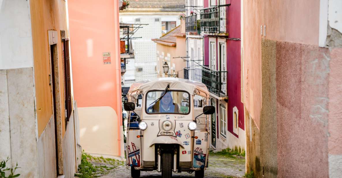 Lisbon: Private Food & Wine City Tour by Eco Tuk Tuk - Tour Itinerary