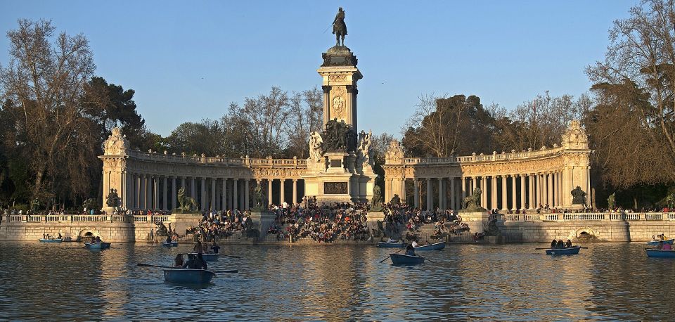 Madrid: Cibeles Rooftop & Retiro Park Guided Walking Tour - Meeting Points