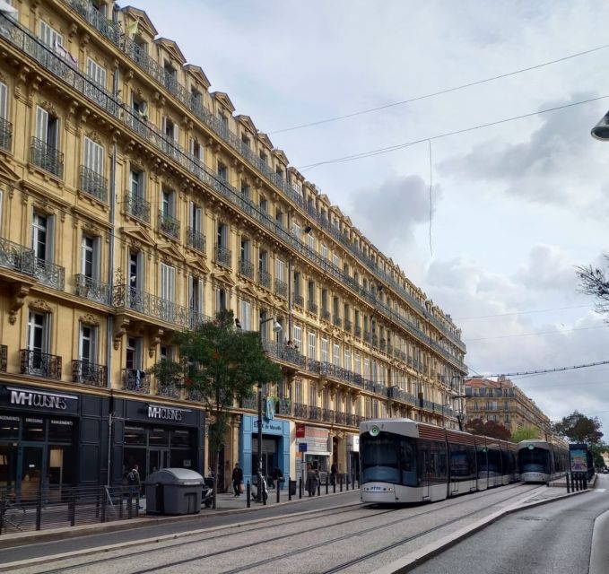 Marseille: Le Panier District 2-hour Guided Walking Tour - Meeting Point and Time