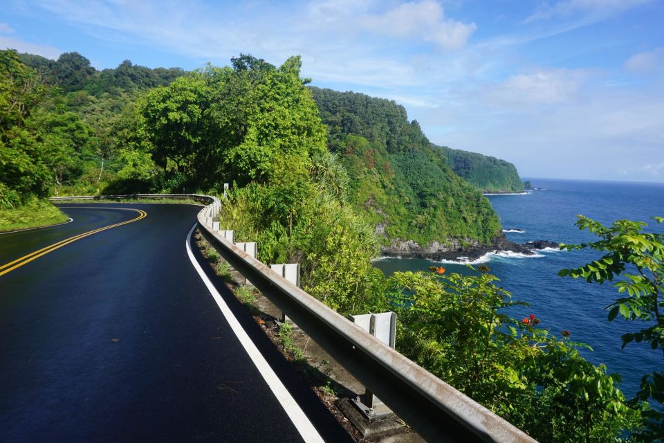 Maui: Private Road to Hana Full Loop Guided Tour - Waianapanapa Beach Park