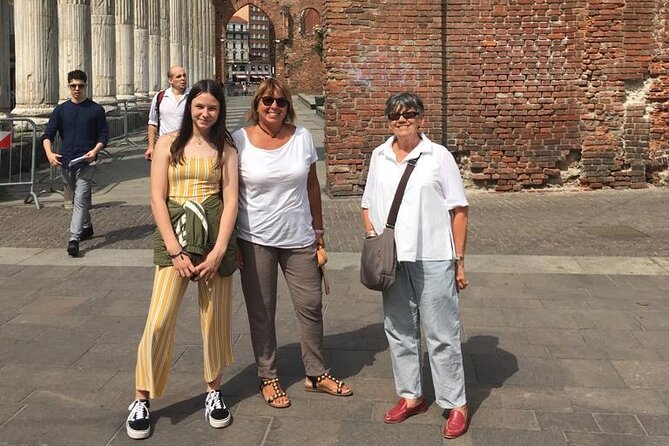 Milan : Private Custom Walking Tour With a Local Guide - Guide Insights and Expertise