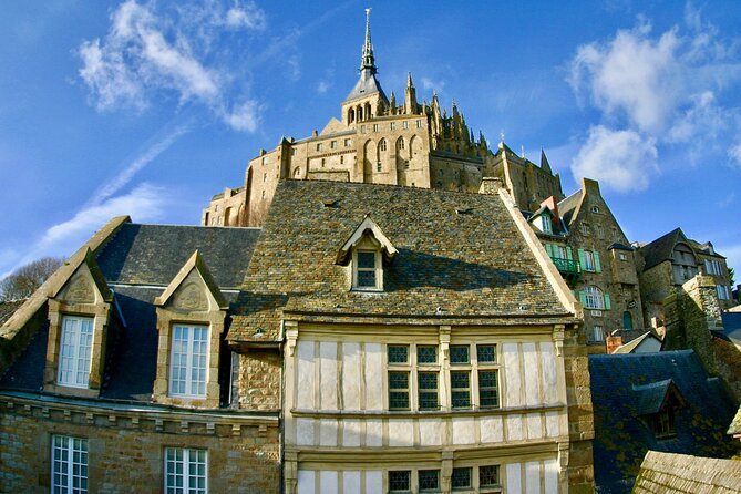 Mont Saint-Michel Small-Group by Minivan From Paris With Calvados - Abbey Guided Tour