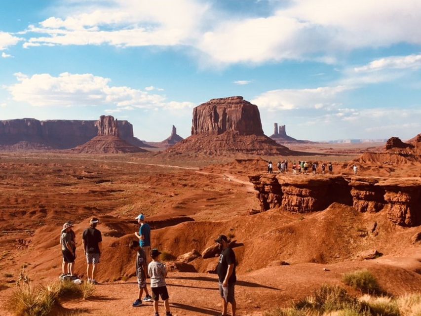 Monument Valley: Highlights Tour With Backcountry Access - Highlights and Experiences