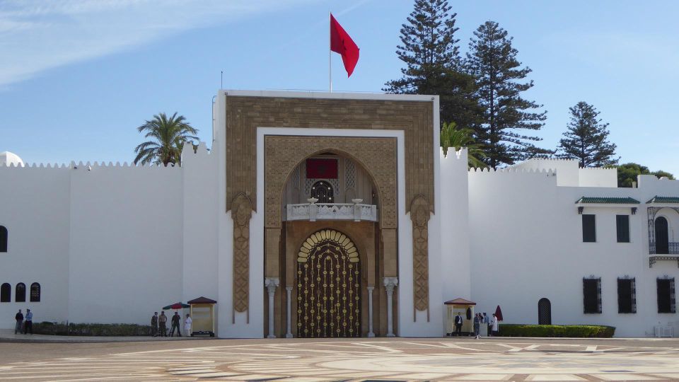 Morocco Day Trip With Tour Guide and Lunch From Algeciras - Transportation and Itinerary