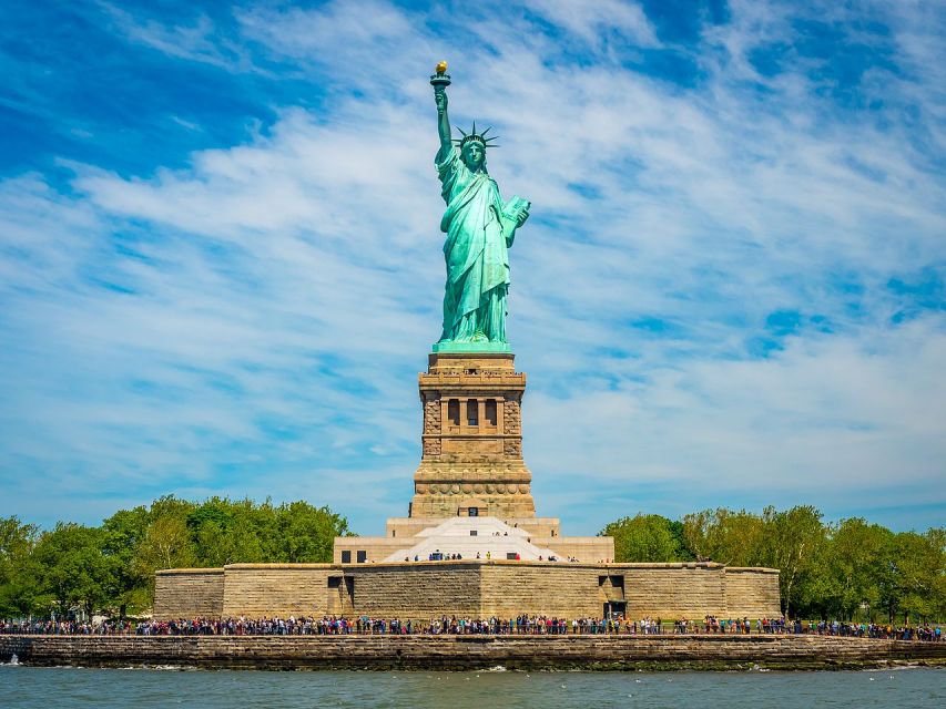 NYC: Hop-on Hop-off Tour, Empire State & Statue of Liberty - Audio Guide in Multiple Languages