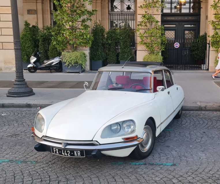 Paris: City Discovery Tour by Vintage Citroën DS Car - Tour Experience