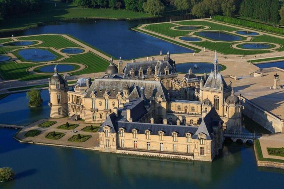 Paris: Domaine De Chantilly Private Tour in a Mercedes Van - Temporary Exhibitions and Equestrian Shows