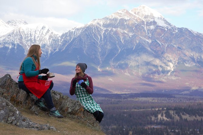 Peak Nic - a Hike and an Outdoor Cooking Lesson - Arrival at Old Fort Point