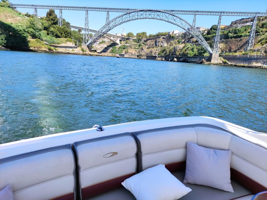 Porto: Private Boat Trip on Douro River (max 6px) 2h - Sailing Route and Landmarks