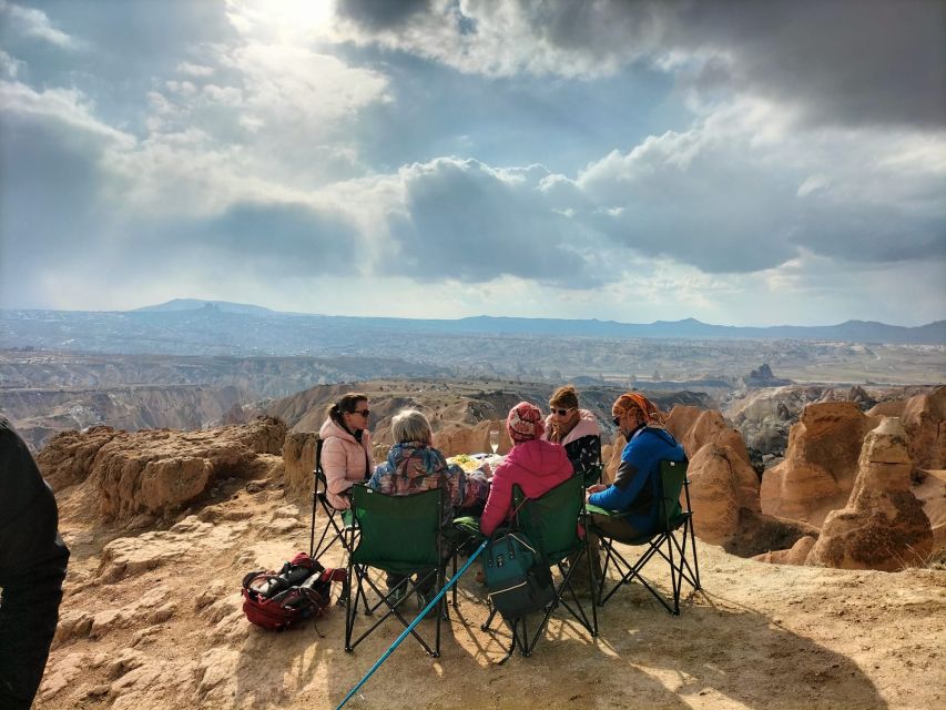 Private/Shared Hiking Tour With Lunch and Sunset Picnic - Lunch in Village Çavuşin