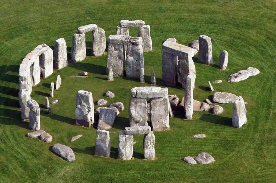 Private Transfer: Between Central London & Stonehenge - Booking and Payment Options