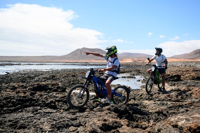 Private Volcanoes Tour Electric Experience of Fuerteventura - Eligibility and Restrictions