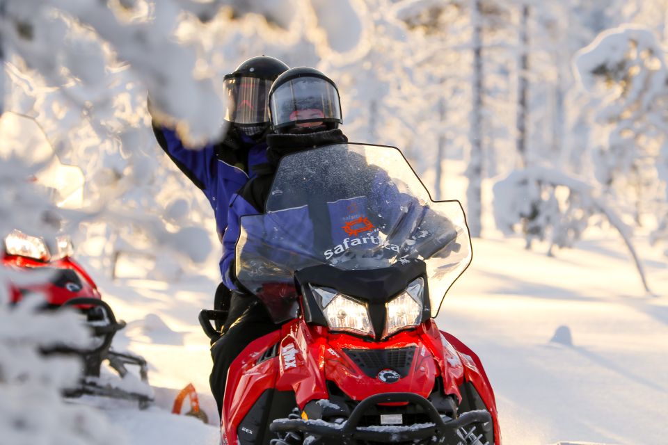 Rovaniemi: 2-Hour Snowmobiling Experience - Included in the Package