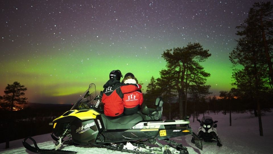 Rovaniemi: Northern Lights Snowmobile Hunt - Searching for the Northern Lights