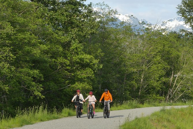 Squamish Discovery Eco-tour - Group Size