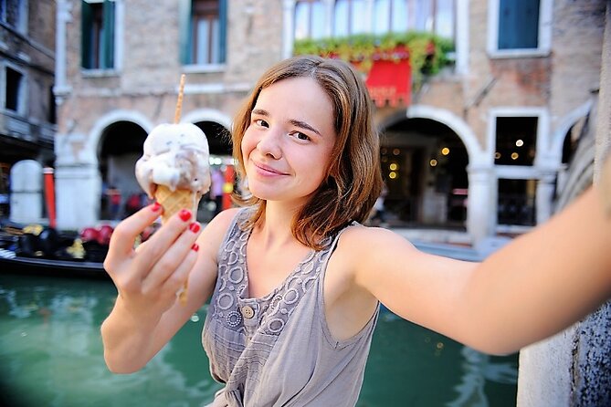 Sweet Venice: Traditional Cafes and Pastry Shops Walk - Exploring in Small Groups