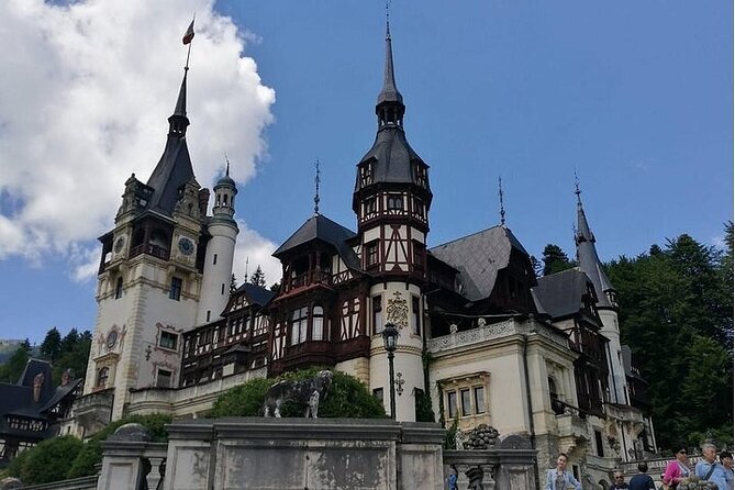 The Biggest Salt Mine in Europe and Sinaia in One Day - Efficient Pickup and Transport