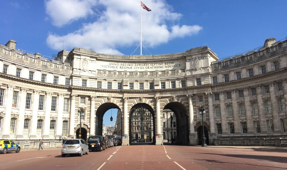 The Crown Walking Tour of London - Tour Content