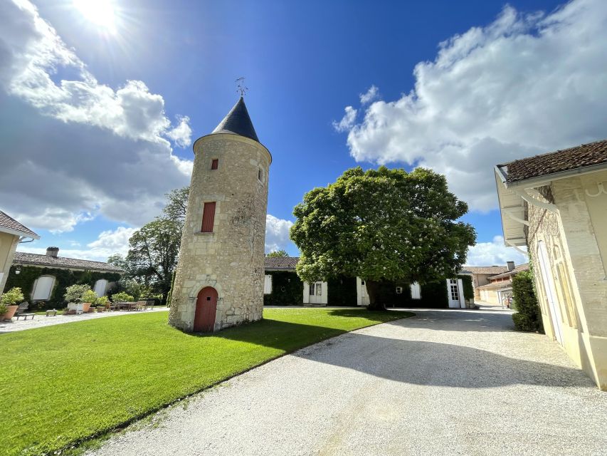 The Graves of Bordeaux: In the Footsteps of Montesquieu - Traditional Lunch Experience