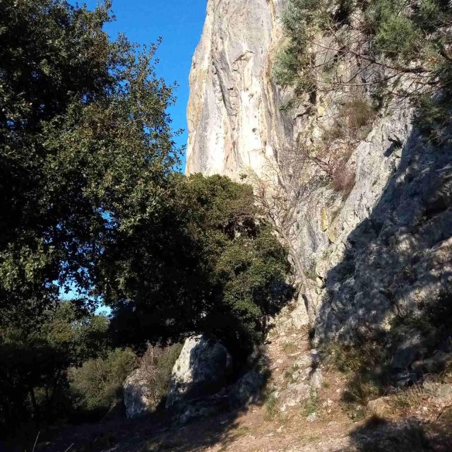 THESSALONIKI: CLIMBING WITH A VIEW OF THE ALIAKMONAS DAM - Inclusions