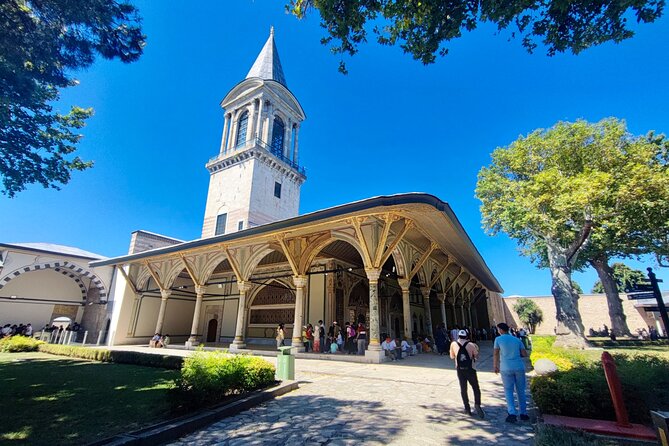 Topkapi Palace With Harem and Blue Mosque Guided Tour - Exploring the Topkapi Palace Harem