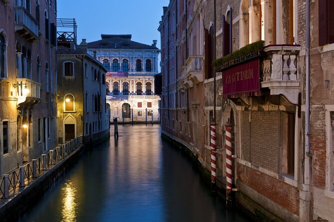 Venice Private Ghost Tour and Gondola Ride - Unraveling the Citys Dark Legends