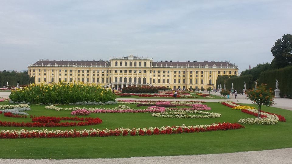 Vienna: Schönbrunn Palace and City Center Guided Tour - City Center Exploration