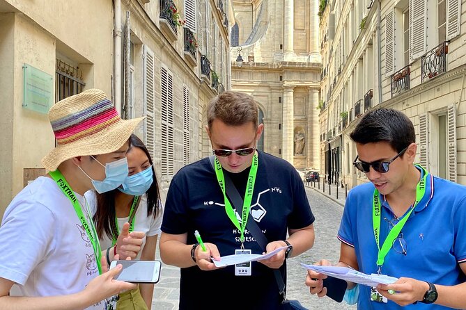 2-Hour Outdoor Group Activity in Paris: SAINT GERMAIN - Runaway Fox Trail