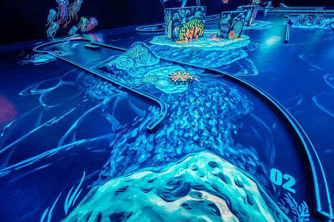 3d Blacklight Minigolf - Jbr / Marina Dubai - Transportation and Accessibility