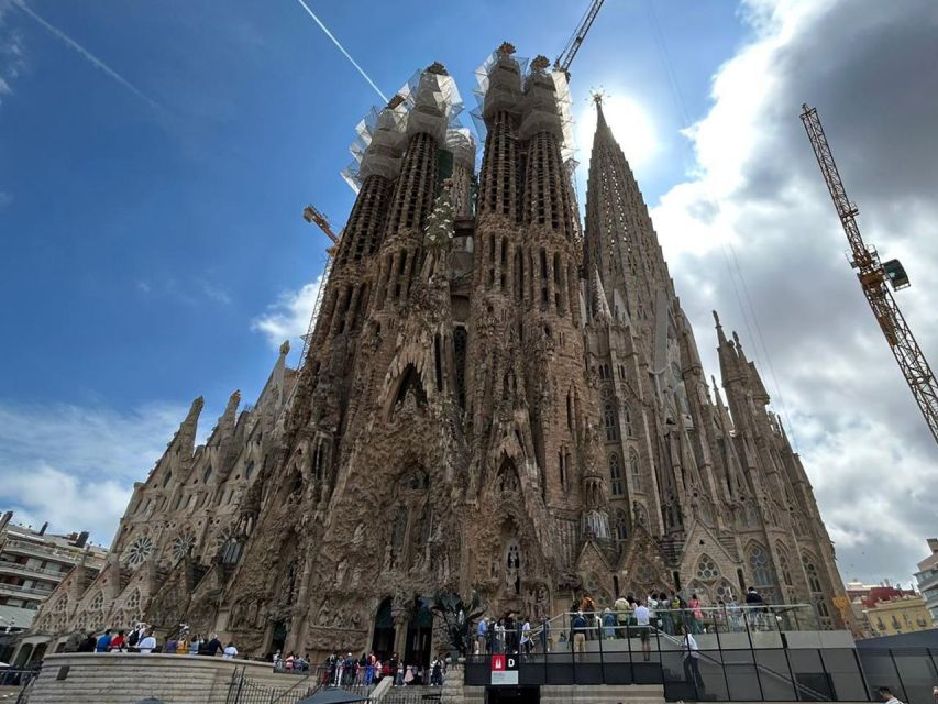 Barcelona: Full-Day Personalized City Tour - Booking and Availability