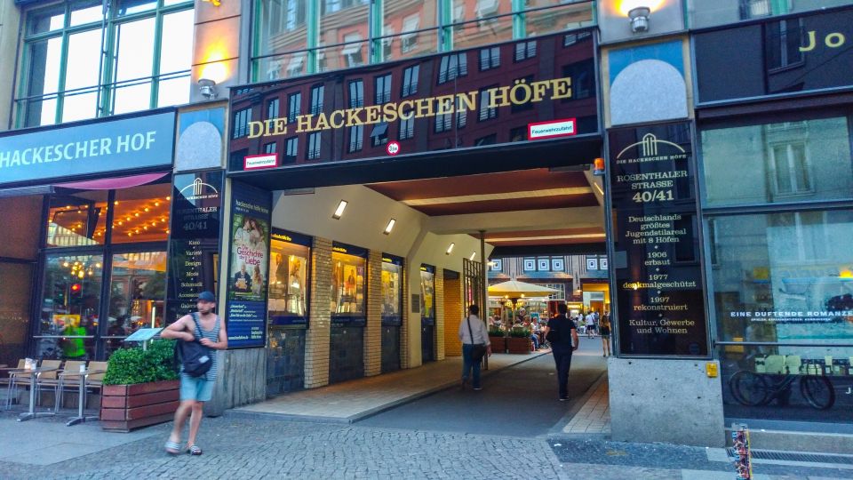 Berlin: Jewish History Walking Tour With Historian - Oranienburger Strasse and New Synagogue