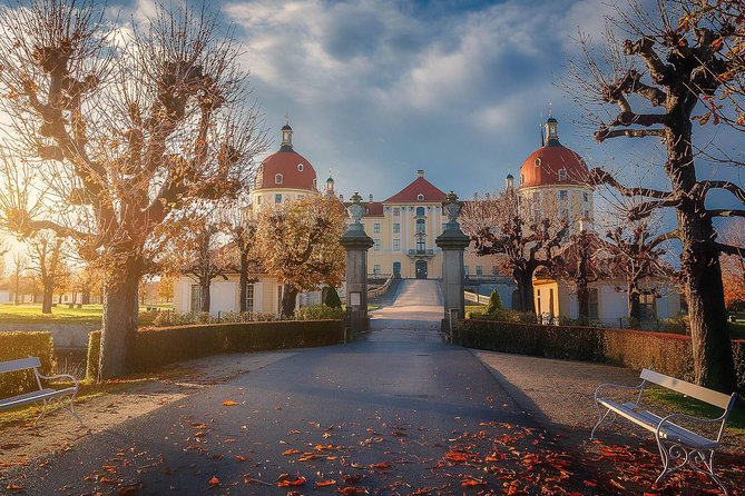 Berlin-Prague One-Way Sightseeing Day Tour - Exploring Moritzburg Palace