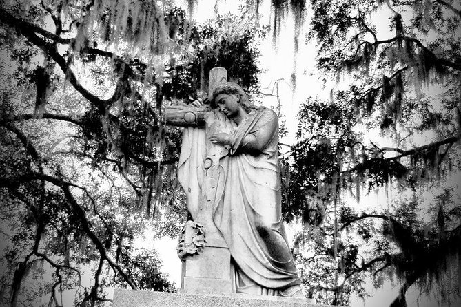 Bonaventure Cemetery Walking Tour With Transportation - Guest Reviews and Feedback