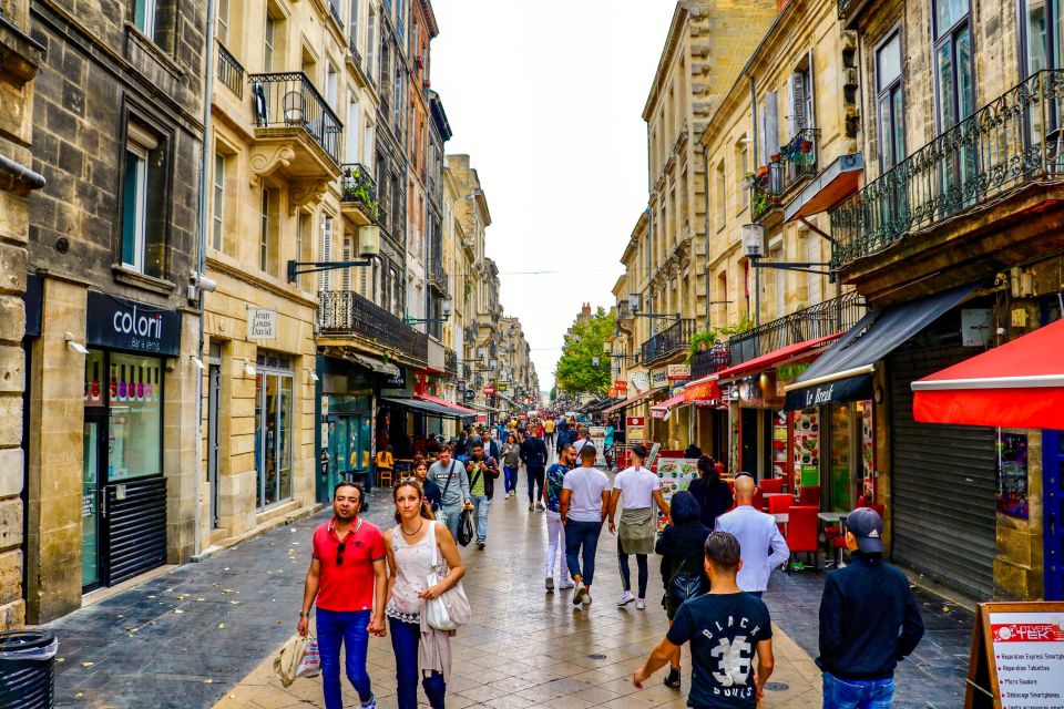 Bordeaux: Private Exclusive History Tour With a Local Expert - Bordeauxs Transition to French Rule