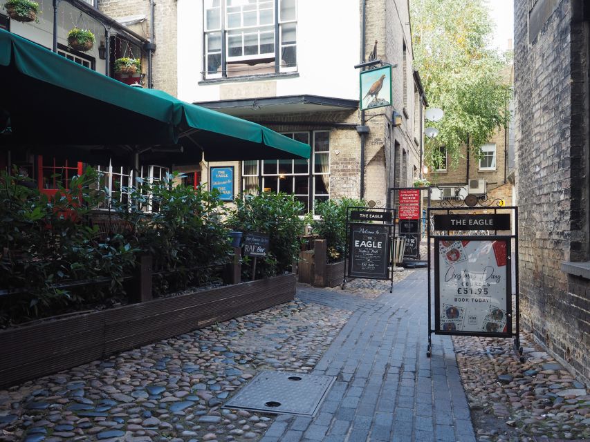 Cambridge: Ghost Tour Led by University Alumni Guide - Inclusions