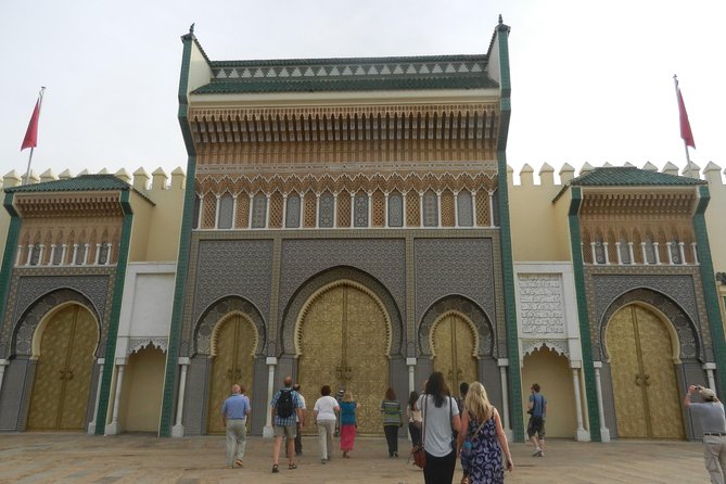 Cultural Tour in Medina of Fez With Local Guide and Driver - Visiting the Fez Leather Tanneries