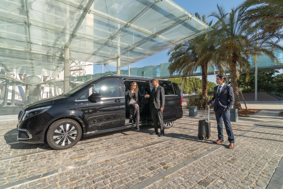 Exclusive Luxury Transfers To/From Lisbon Airport - Scenic Cultural Transfers