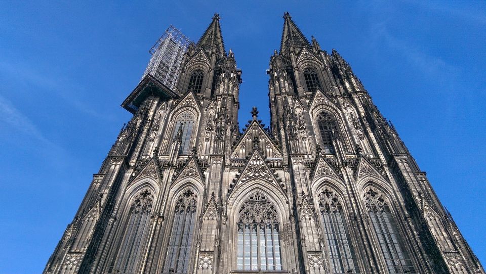 From Amsterdam: Cologne Private Sightseeing Tour - Visiting Cologne Cathedral