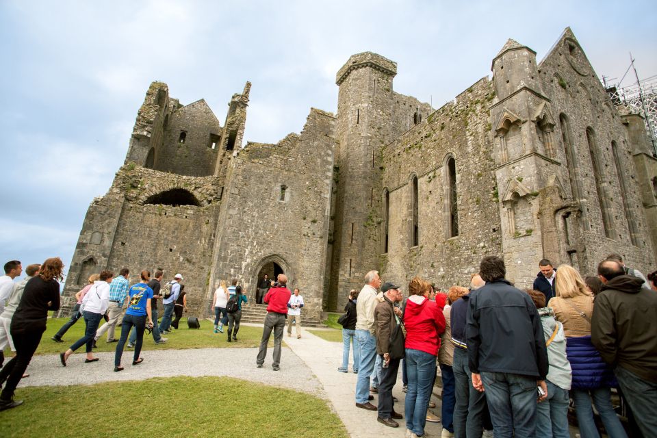 From Dublin: Blarney, Rock of Cashel and Cahir Castles Tour - Guest Experience