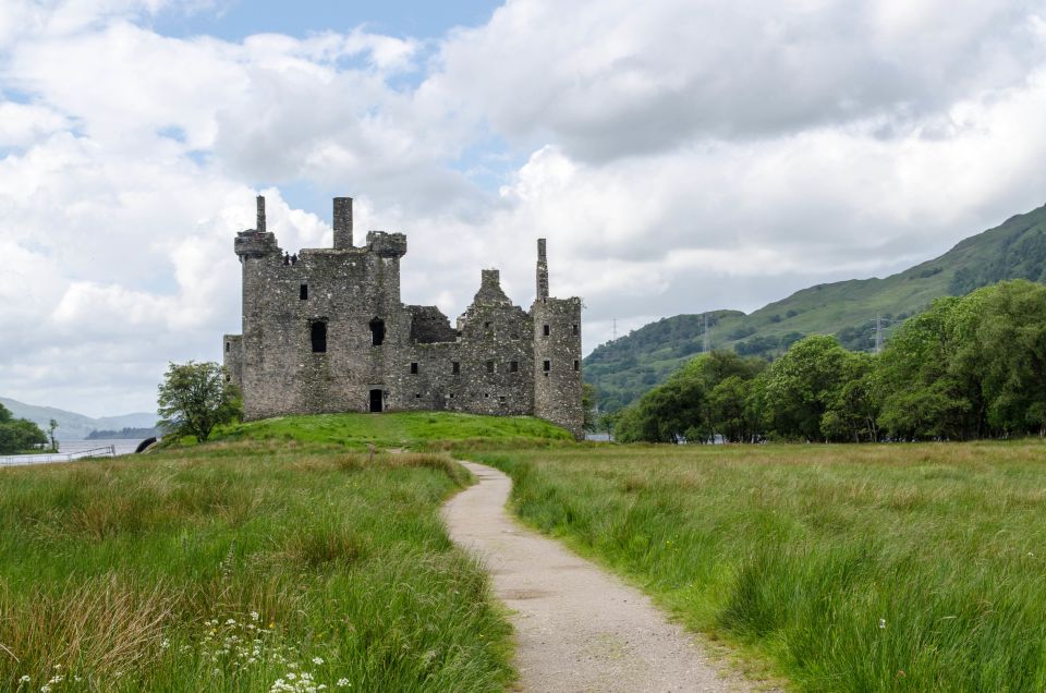 From Glasgow: Oban, Lochs & Inveraray Day Tour - Inverarary - The Campbell Clans Seat